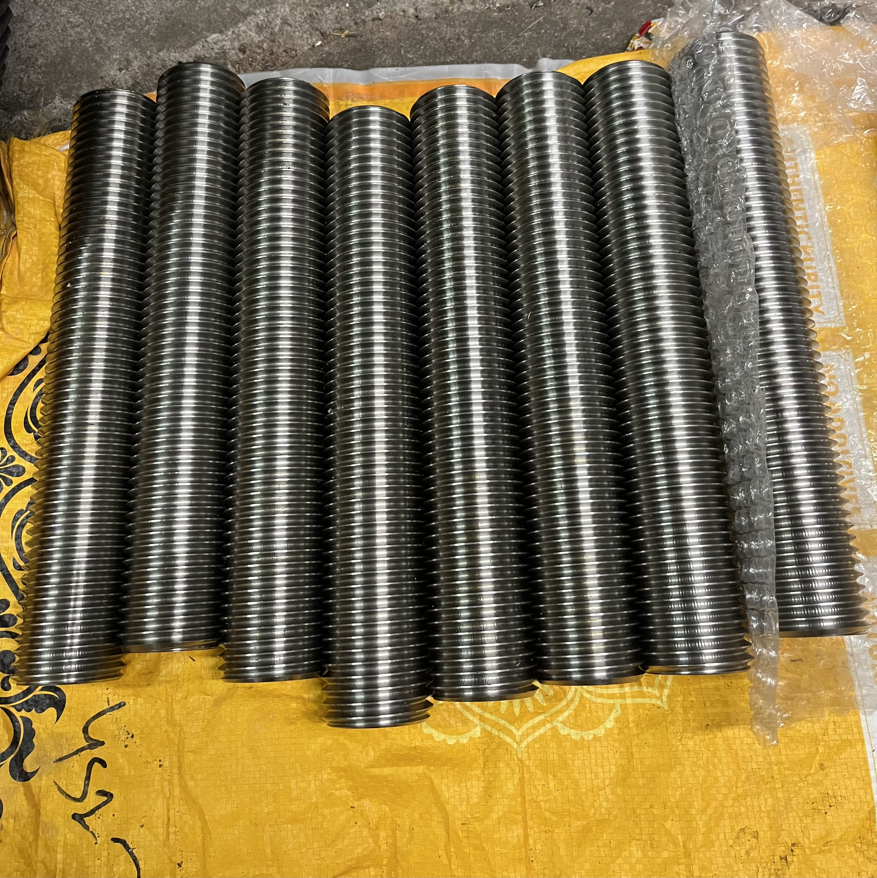 Stainless steel level bolt